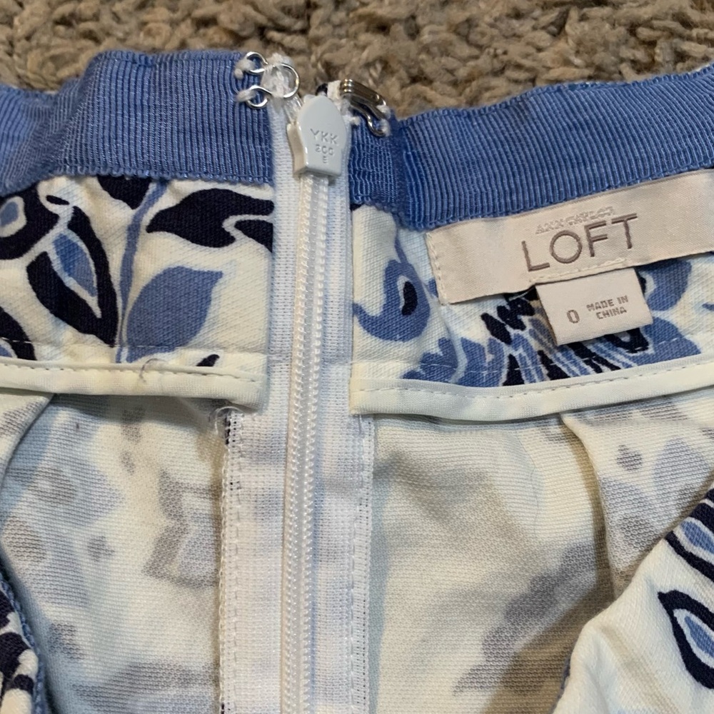 LOFT Pleated Blue White Skirt 0 - Picture 3 of 5